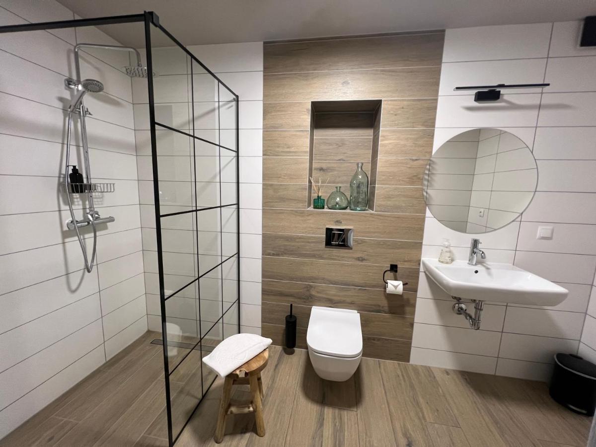 Garden Loft Villa Roczyny Екстериор снимка
